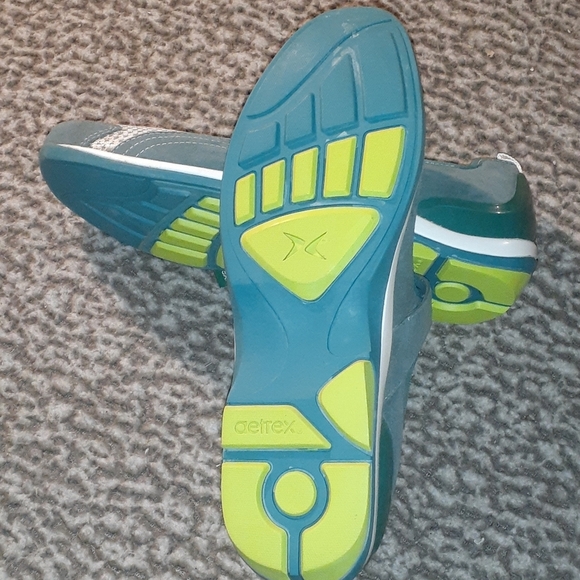 NWT Aetrex Mosaic Mary Jane Shoes Teal Mesh Comfort Sneakers - Picture 4 of 6